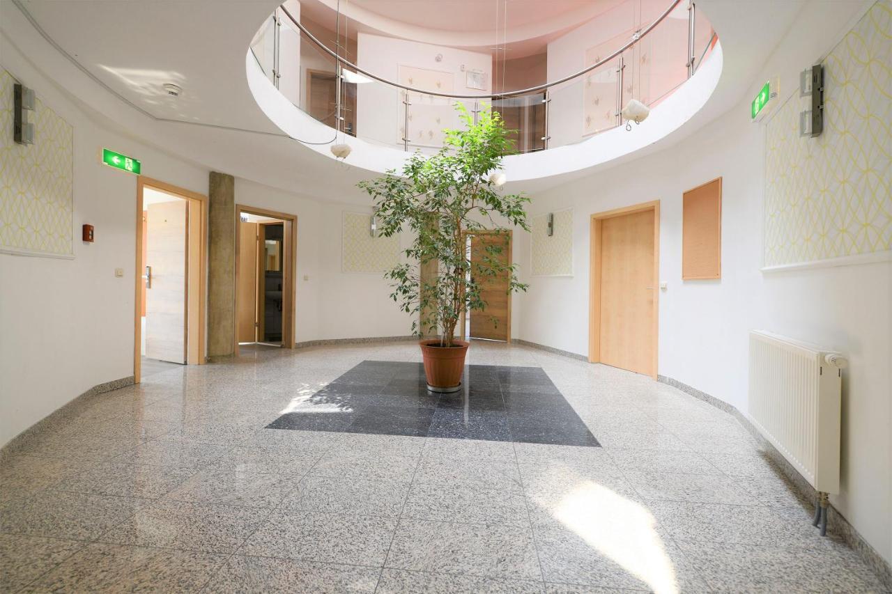 ベスト ワン ホテル Roßdorf エクステリア 写真